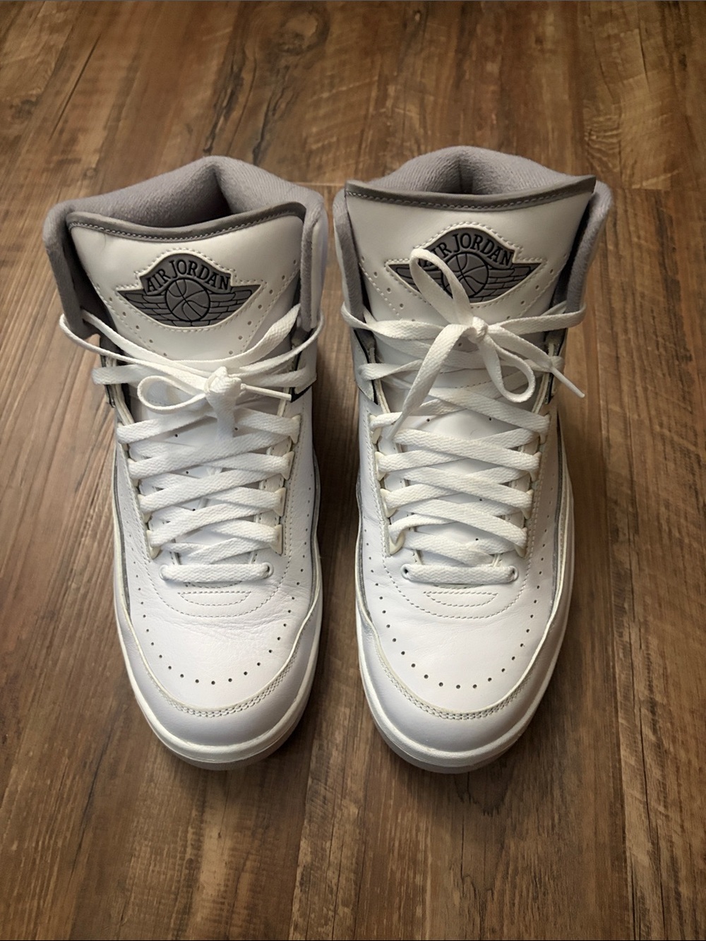 Jordan 2 White and Gray High-Top Sneakers - Picture 3 of 5
